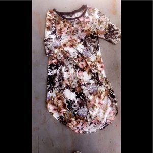 Spring time mini flower dress 💅🏾